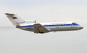 Самолёт Як-40